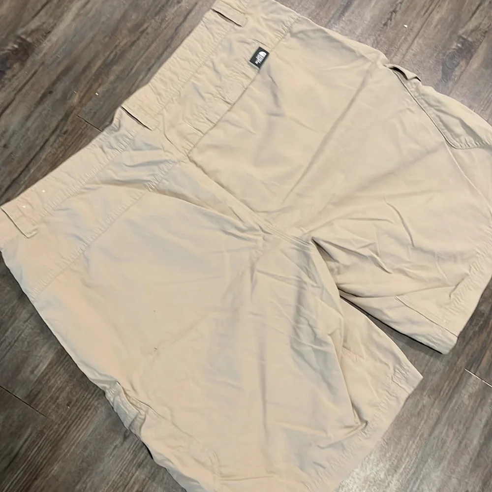 THE North Face Nylon Hiking Shorts Size 40